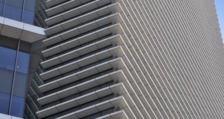 Fotografie der Fassade des Unternehmensgebäude PETROVIETNAM