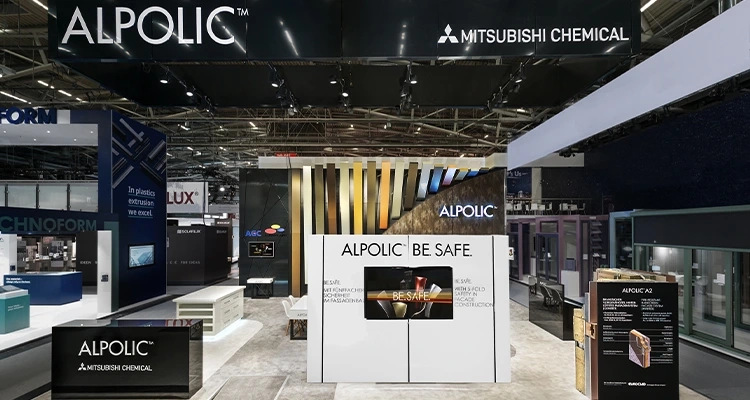 ALPOLIC™ – Messestand vor Eröffnung Exklusivmotiv des Messestandes von ALPOLIC™ vor Messebeginn