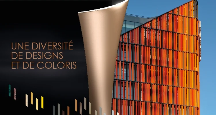Composition : à droite un bâtiment avec une façade extérieure dessinée, à gauche un panneau composite aluminium en or et noir avec l'inscription Design et variété de couleurs.