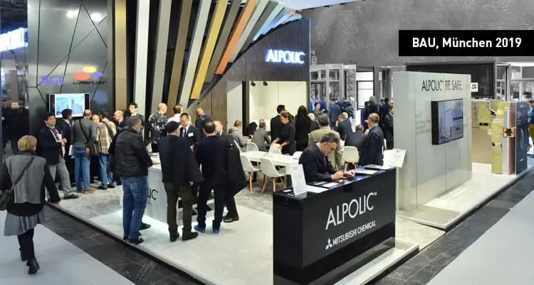 BAU 2019: ALPOLIC™ Messestand Seitliche Fotografie des Messestandes auf der BAU 2019 mit Besuchern